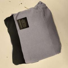 Hoodie paars met zwart, zoals gemeld door Avonturenpark Hellendoorn met iLost