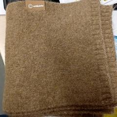 Šátek Marron de la marque acml&clovivd, jak nahlášeno IKEA Brest Guipavas pomocí iLost