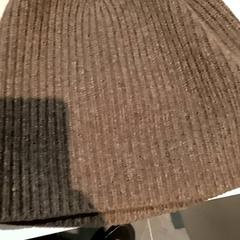 Cappello, come riportato da Pathé Nijmegen utilizzando iLost