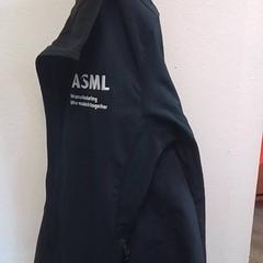 Dzseki, amint azt Hermes Eindhoven az iLost segítségével jelentette.
