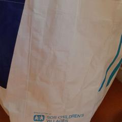 Bossa blanc, segons ha informat TCL mitjançant iLost