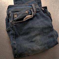 Pantaló, segons ha informat IKEA Amsterdam mitjançant iLost