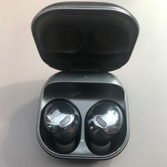 Black earpods / earphones, gisa salatu by Van Gogh Museum iLost erabiliz