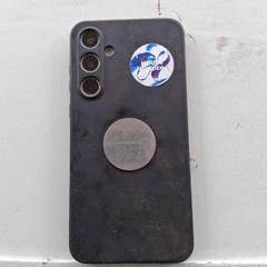 携帯電話 がiLostで Zwarte Cross (Gemeentehuis) によって報告されました