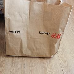 H&M tas met kleding, as reported to iLost