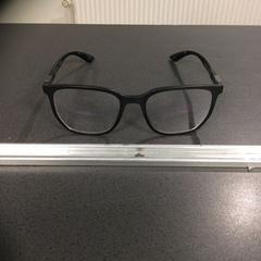 Briller, som rapportert av Breng Nijmegen ved bruk av iLost