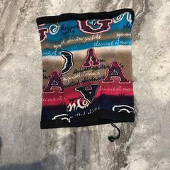 Schal, gemeldet von Van der Valk Hotel Amsterdam-Amstel über iLost