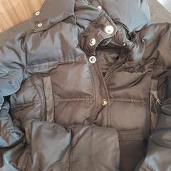 Jas, gisa salatu by Rotterdam The Hague Airport iLost erabiliz