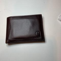 Pénztárcák ellis., michigan., amint azt Gemeente Amsterdam - Bureau Gevonden Voorwerpen az iLost segítségével jelentette.