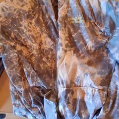 Chaqueta polar Grijs/wit gevlekt, segundo informou Familiepark Drievliet usando iLost