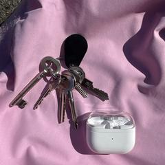 Keys and Samsung pods huisje, jak zgłoszono do iLost