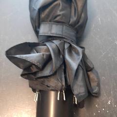 Guarda-chuva, como reportado por Qbuzz servicepunt  Emmen utilizando o iLost