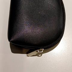 Smink táska, amint azt Padualaan 97 az iLost segítségével jelentette.