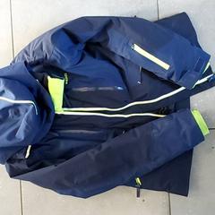 Oblečení - Jas, jak nahlášeno Regio Oost-Vlaanderen pomocí iLost