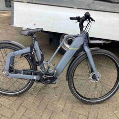 İLost kullanarak Gemeente Beekdaelen tarafından bildirildiği gibi Kadın elektrikli bisikleti Grijs Noord