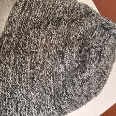 Beanie chiné noir et blanc, ako bolo nahlásené TCL pomocou iLost