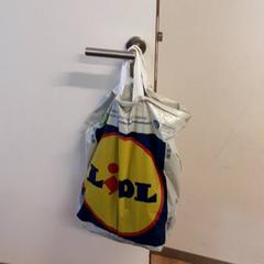 Táska, amint azt Qbuzz ZHN az iLost segítségével jelentette.