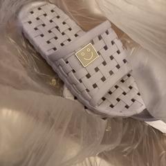 Sloffen, zoals gemeld door Van der Valk Hotel Gorinchem met iLost