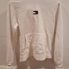 Pullover, gemeldet von Grand Hotel Amrath Kurhaus über iLost