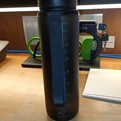 Láhev, jak nahlášeno BOAT&CO pomocí iLost