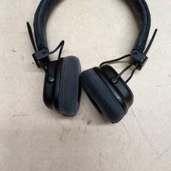 Auriculares Zwart, ha sido reportado por Qbuzz GD Groningen Peizerweg con iLost