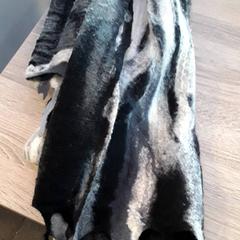 Shawl, as reported by EBS Tramplein using iLost