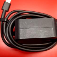 Laptop oplader がiLostで UvA REC によって報告されました