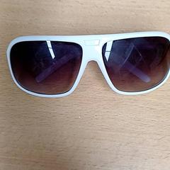 Gafas de sol, segundo informou Qbuzz GD Groningen Peizerweg usando iLost