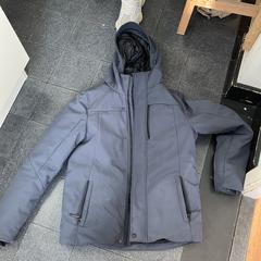 Blauw grijze winterjas merk Hallinger maat S، كما تم الإبلاغ عنه عبر iLost
