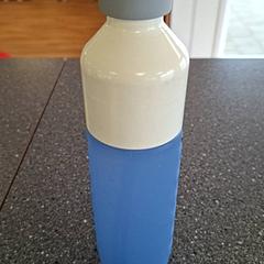 Copo para beber, como reportado por Connexxion Amstelveen utilizando o iLost