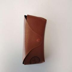 Étui à lunettes, a été signalé par Twisto utilisant iLost