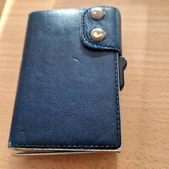 Porta-cartões Bell, como reportado por Gemeente Roermond utilizando o iLost