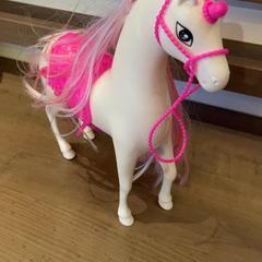 Prachtige eenhoorn Roze がiLostで Pathé Arnhem によって報告されました