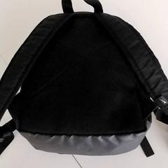 Ryggsekk, som rapportert av Regio Antwerpen - Brussel ved bruk av iLost