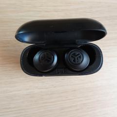 Earbuds in case, segundo informou a iLost