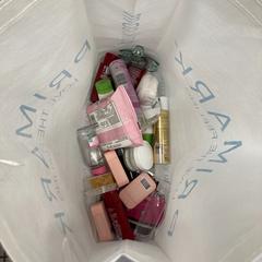 Neska-tresnak Pink, gisa salatu by Ramada by Wyndham Amsterdam Airport Schiphol iLost erabiliz