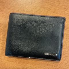 지갑 op naam van Rubins, iLost를 사용하여 Gemeente Amsterdam에 보고됨