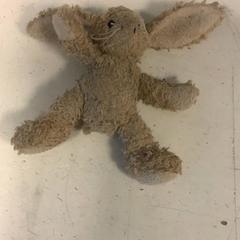 Xoguete de peluche, segundo informou Artis usando iLost