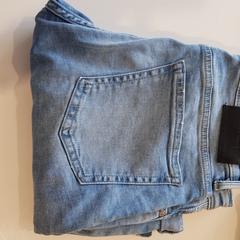 Broekje, a été signalé par Zwarte Cross (Gemeentehuis) utilisant iLost