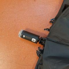 Umbrella noir, as reported by TCL using iLost