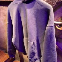 Hoodie Grey, zoals gemeld door Club Nyx/Exit Café met iLost