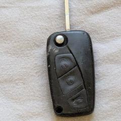 Black car key an iLost gemeldet