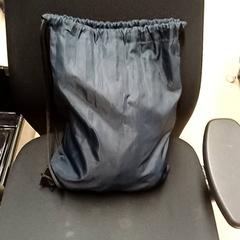 Borsa da ginnastica Donker blauw, come riportato da Qbuzz GD Groningen Peizerweg utilizzando iLost