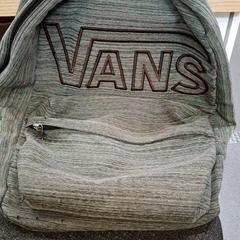 Sac à dos Gris, a été signalé par IKEA Villiers-sur-Marne utilisant iLost