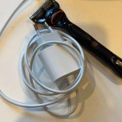 Razor & Charger, as reported by Inntel Hotels Utrecht Centre using iLost