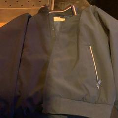 Jacket Donkerblauw, as reported by Café Leentje using iLost