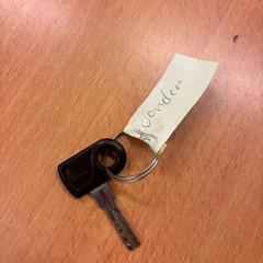 Clave zwarte sleutel, segundo informou Gemeente Medemblik usando iLost