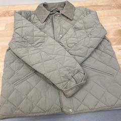 السترة، كما تم الإبلاغ عنه بواسطة IKEA Ostrava عبر iLost