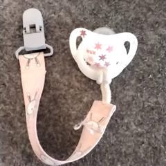 Speenkoord met tutje, amint azt Gemeente Puurs-Sint-Amands az iLost segítségével jelentette.