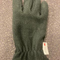 Handschoen, amint azt Pathé Eindhoven az iLost segítségével jelentette.